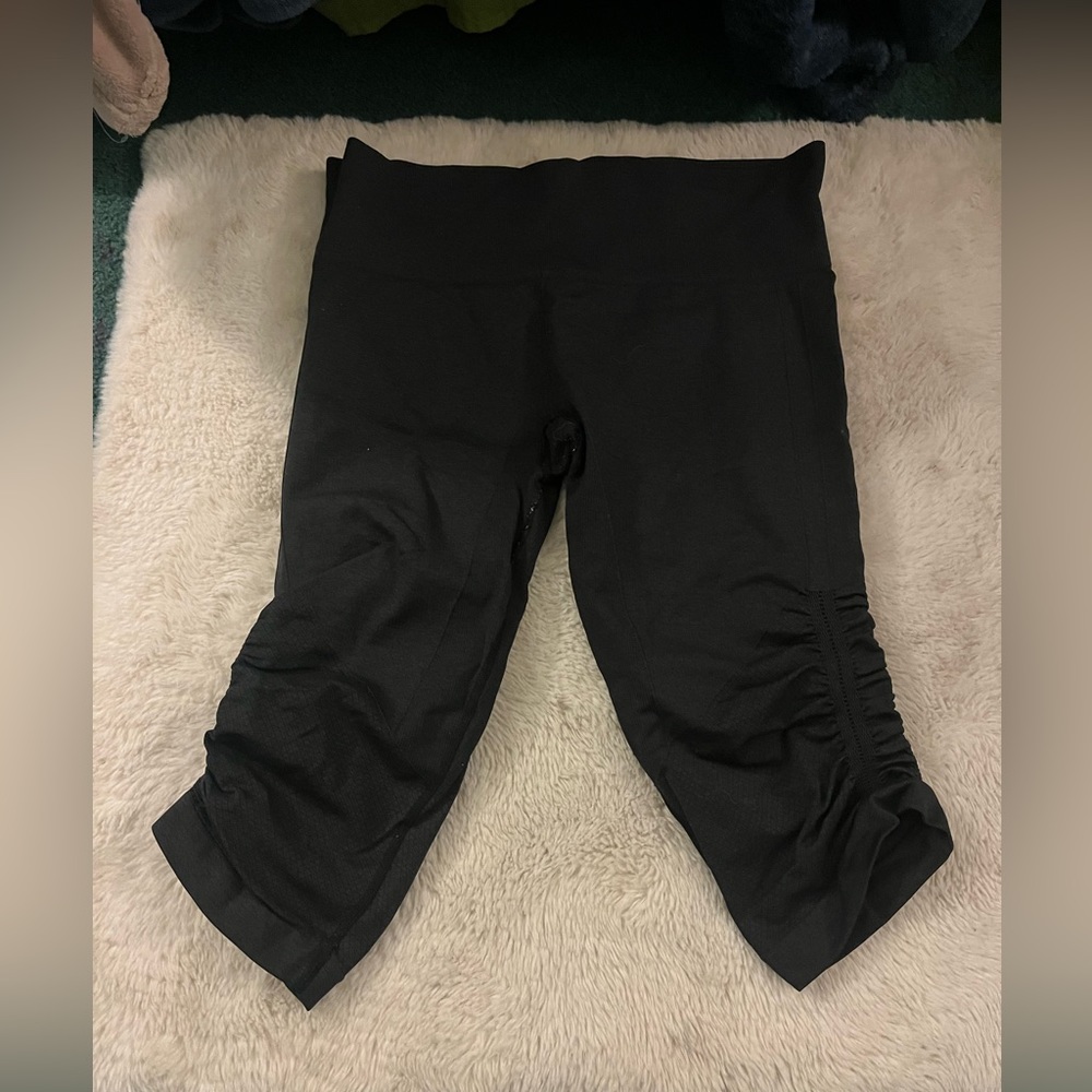 lululemon athletica Black Ruched Capri Leggings